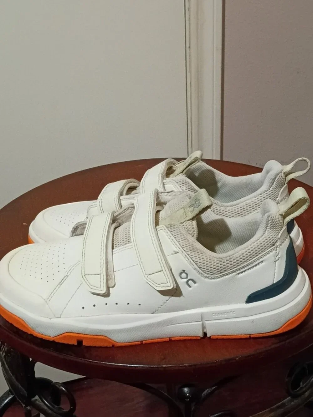 On THE ROGER Kids Ivory Orange Shoes Hook and Loop Kids Size K3